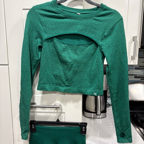 JoyLab two piece workout set - Picture 4 of 5